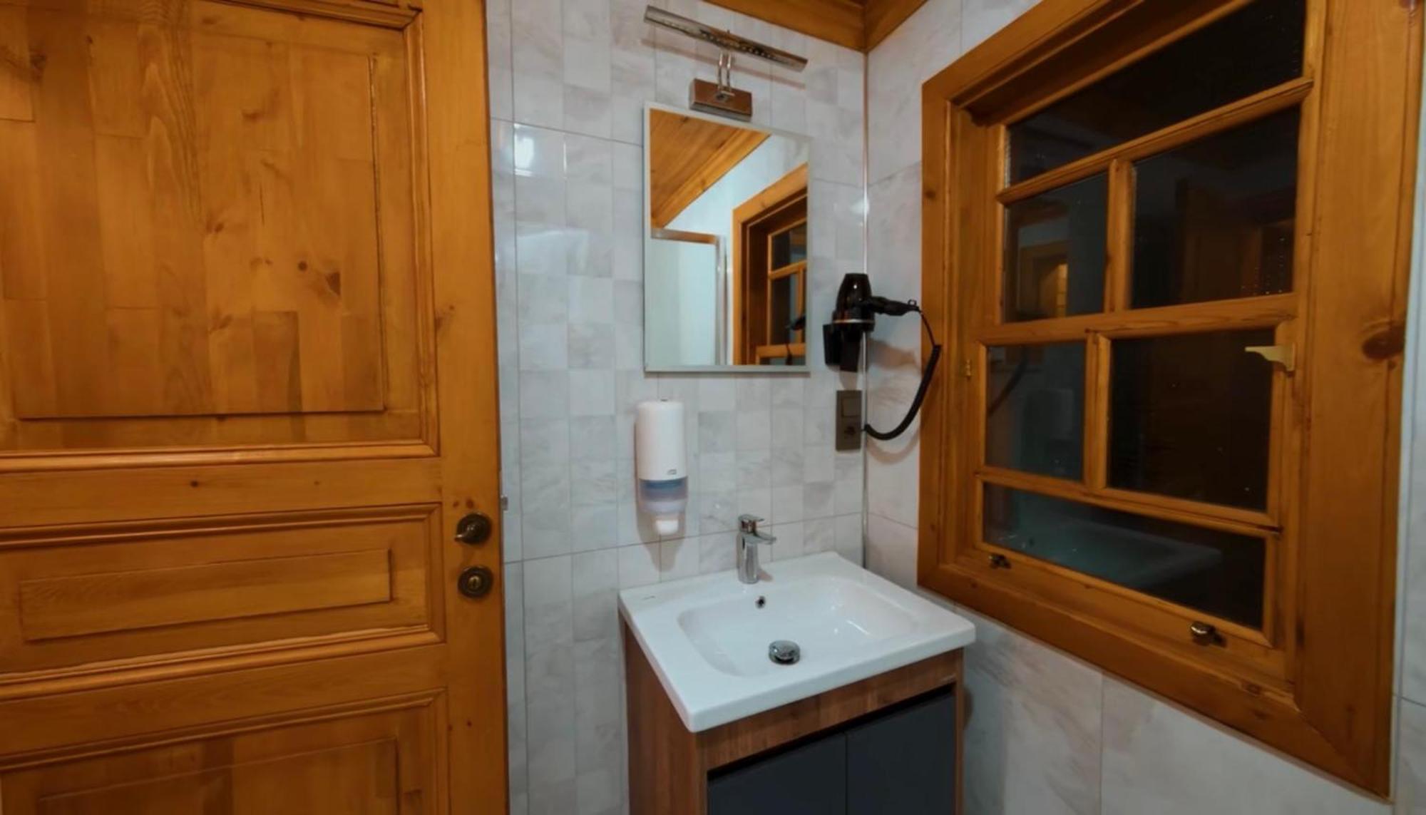 Utku Konagi Bed & Breakfast บาร์ทิน ภายนอก รูปภาพ